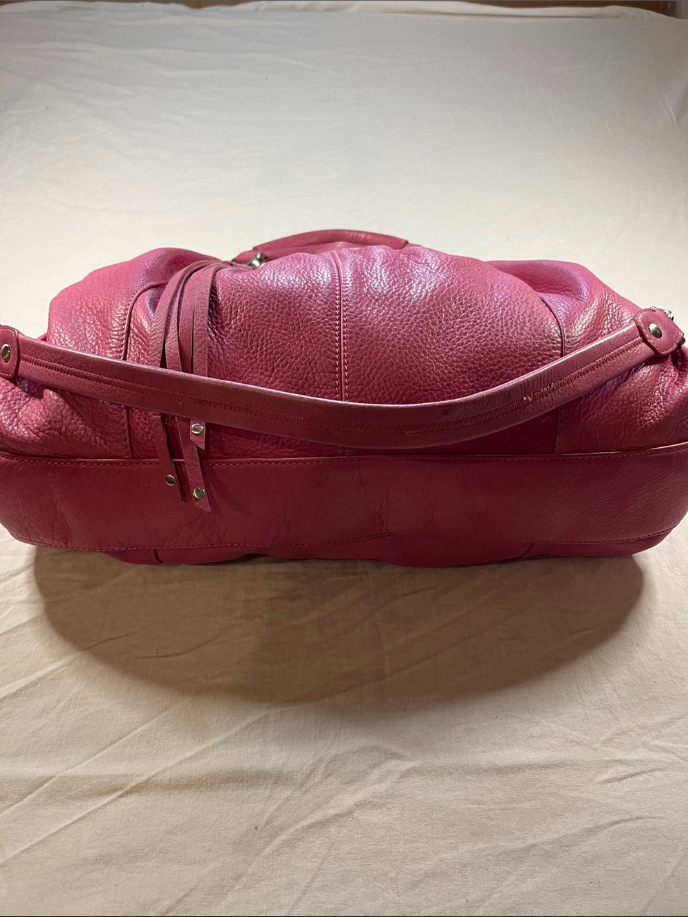Vibrant CETTU Hot Pink Pebbled Leather Crest Hobo Bag Boho Barbiecore - Picture 5 of 11